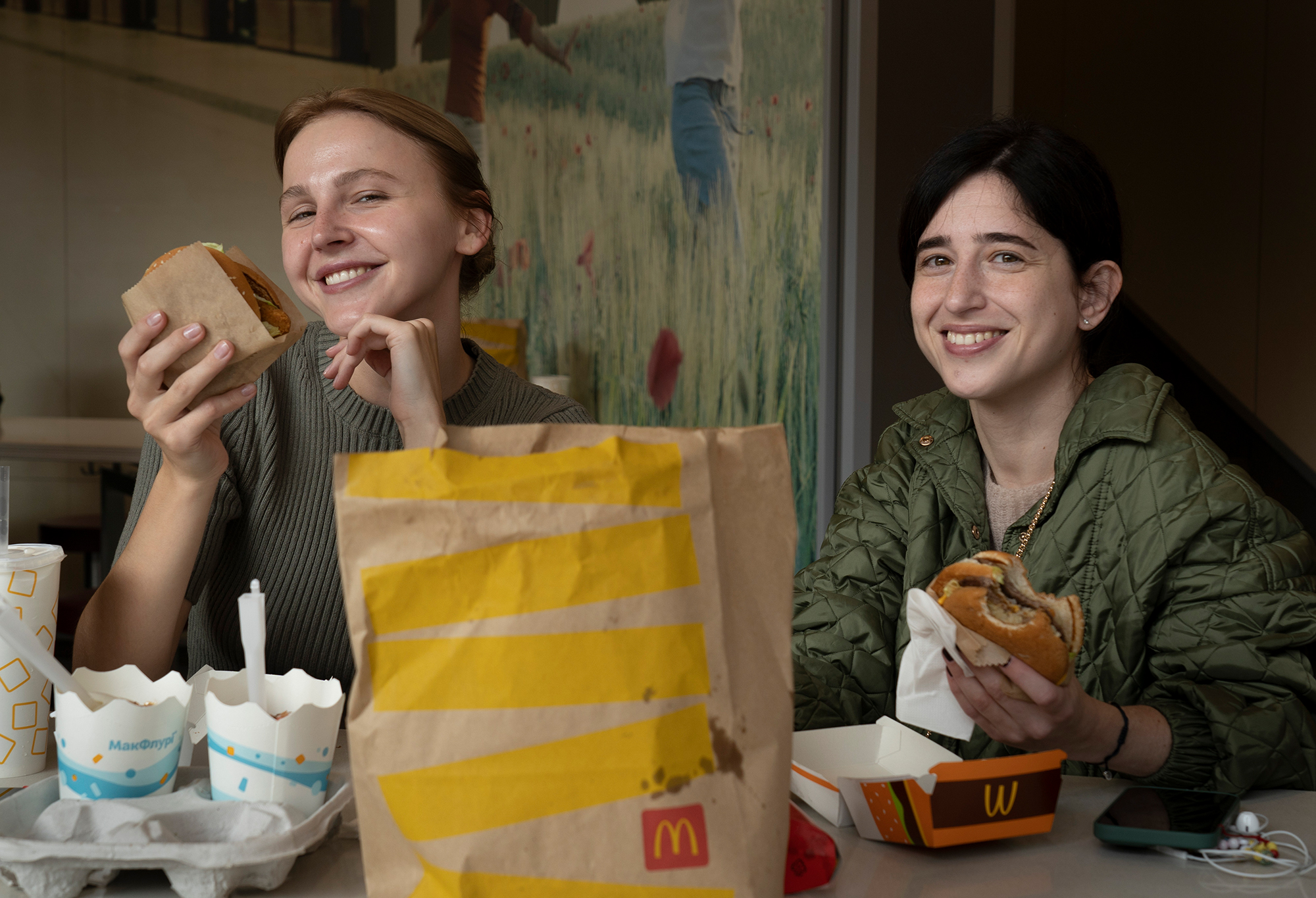 Бронь для сотрудников и планы на 500 заведений: как работает "МакДональдз" во время войны